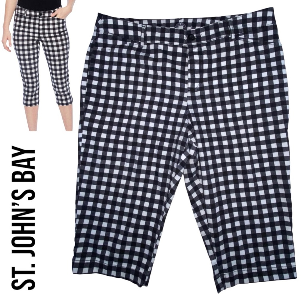 St John’s Bay (37x16) Black Plaid Checkered Stretch Capri Capris - Women’s 18P - Picture 2 of 10